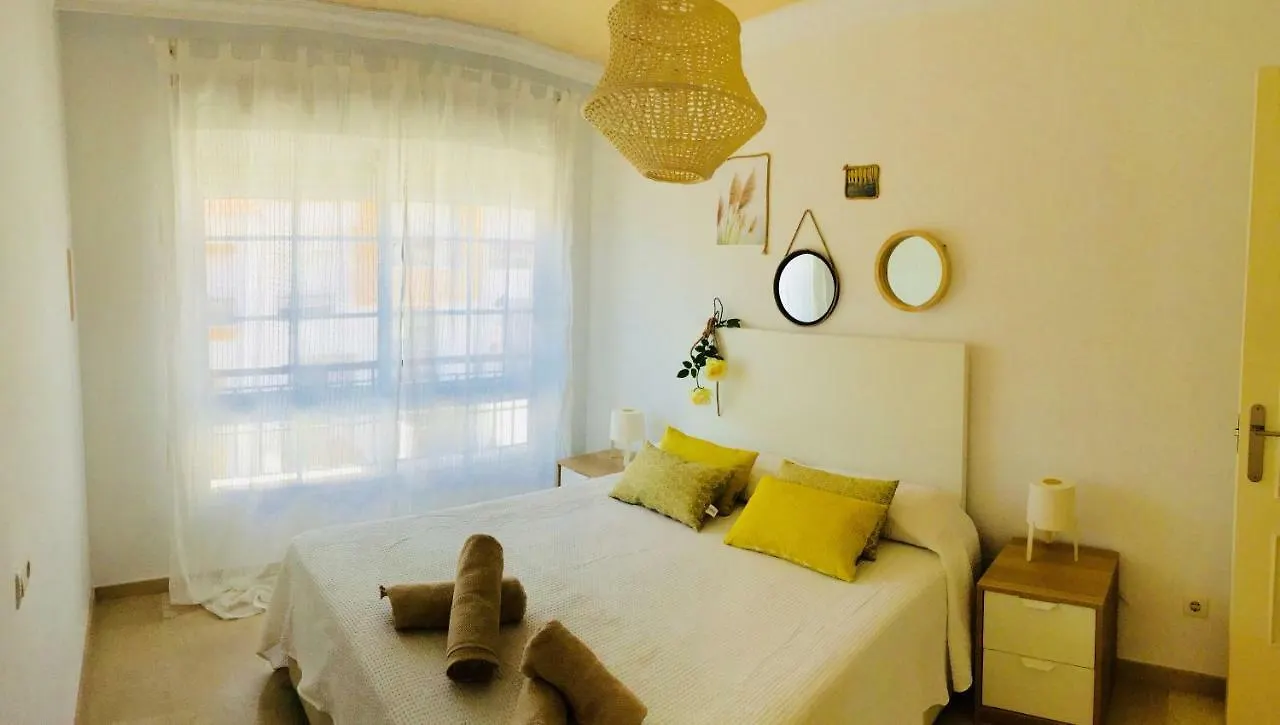 La Perla Beachfront Villa Benalmadena 0*,