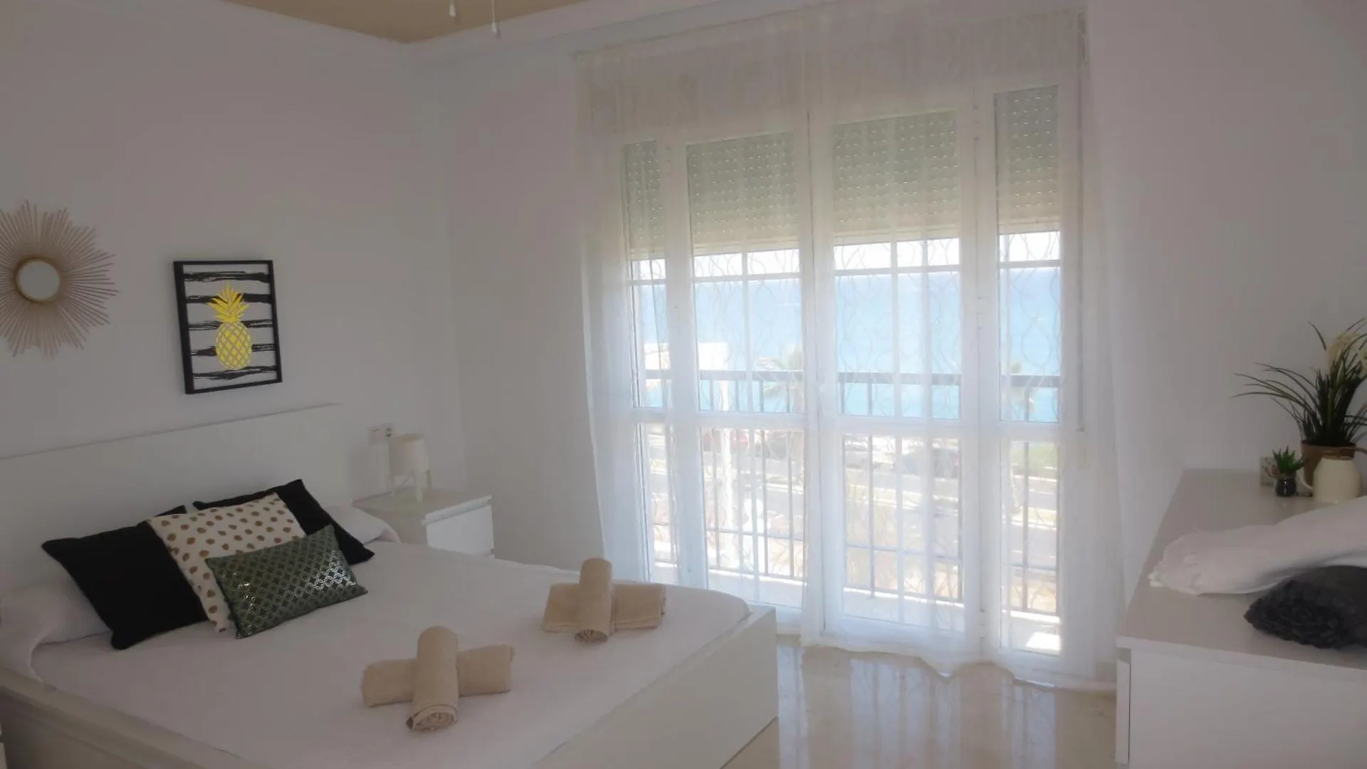 La Perla Beachfront Villa Benalmadena 0*,  Spain