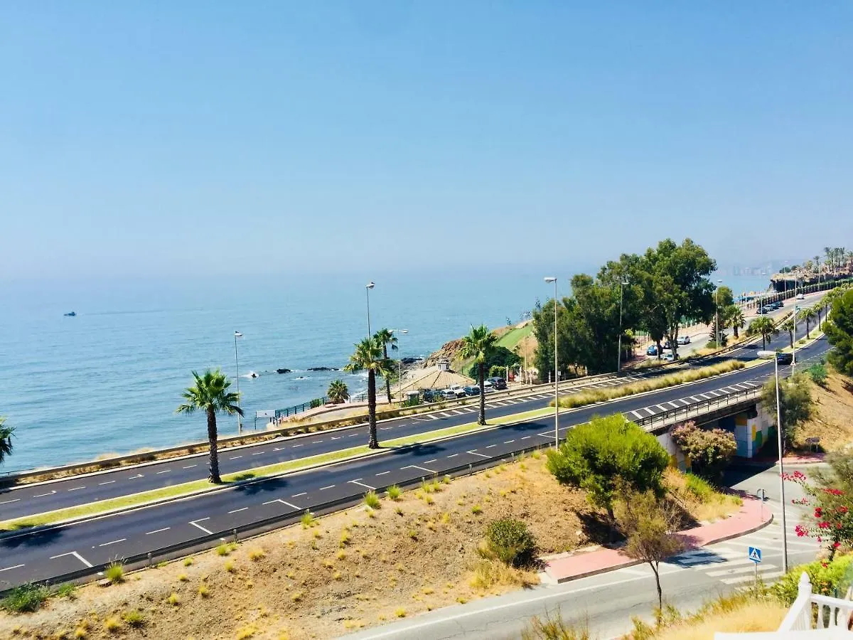 La Perla Beachfront Villa Benalmadena 0*,